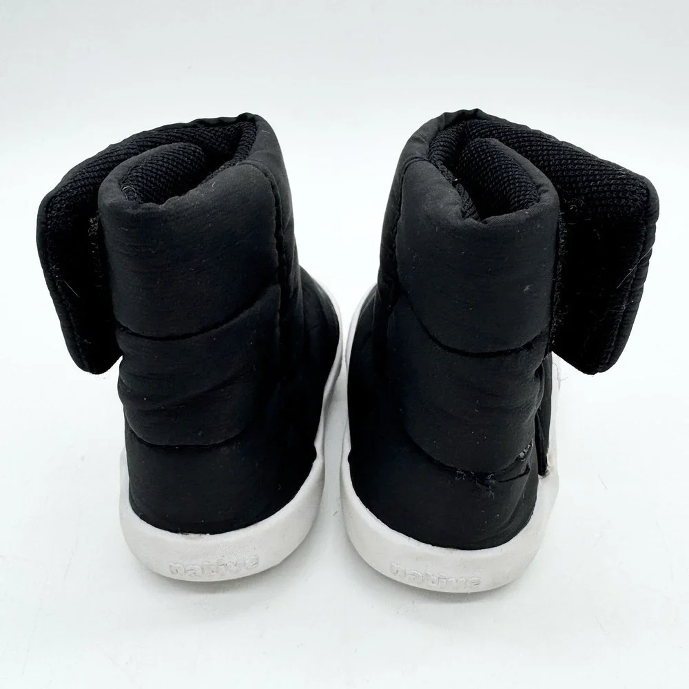 NATIVE Chamonix Quilted‎ Outdoor Baby Boots Jiffy Black/Shell White Sz 1 (Baby)